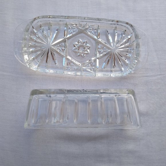 Vintage Anchor Hocking Prescut Clear Butter Dish - Picture 4 of 10